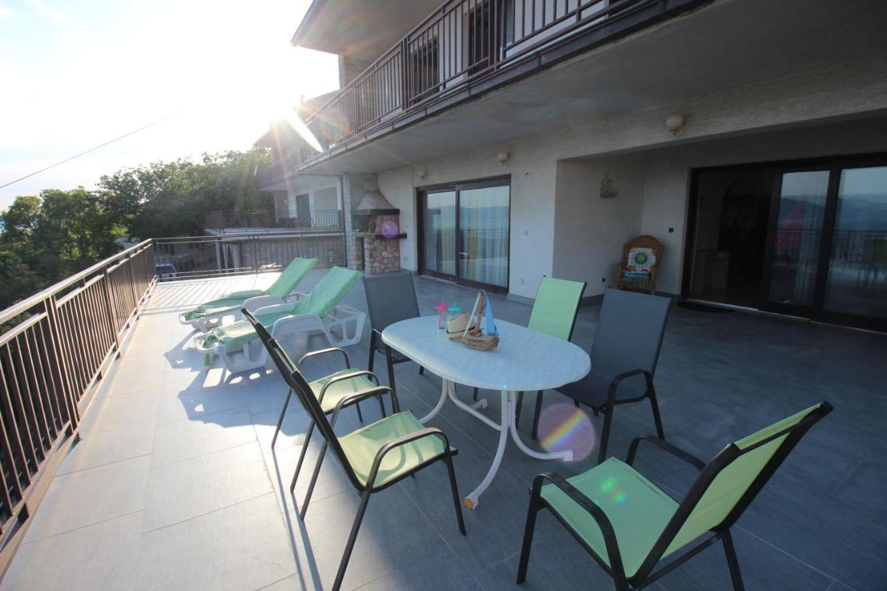 Villa House Maja à Novi Vinodolski Extérieur photo
